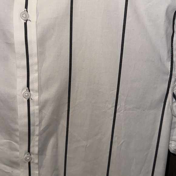 H&M Muscle Fit Short Sleeve button shirt - Picture 4 of 5